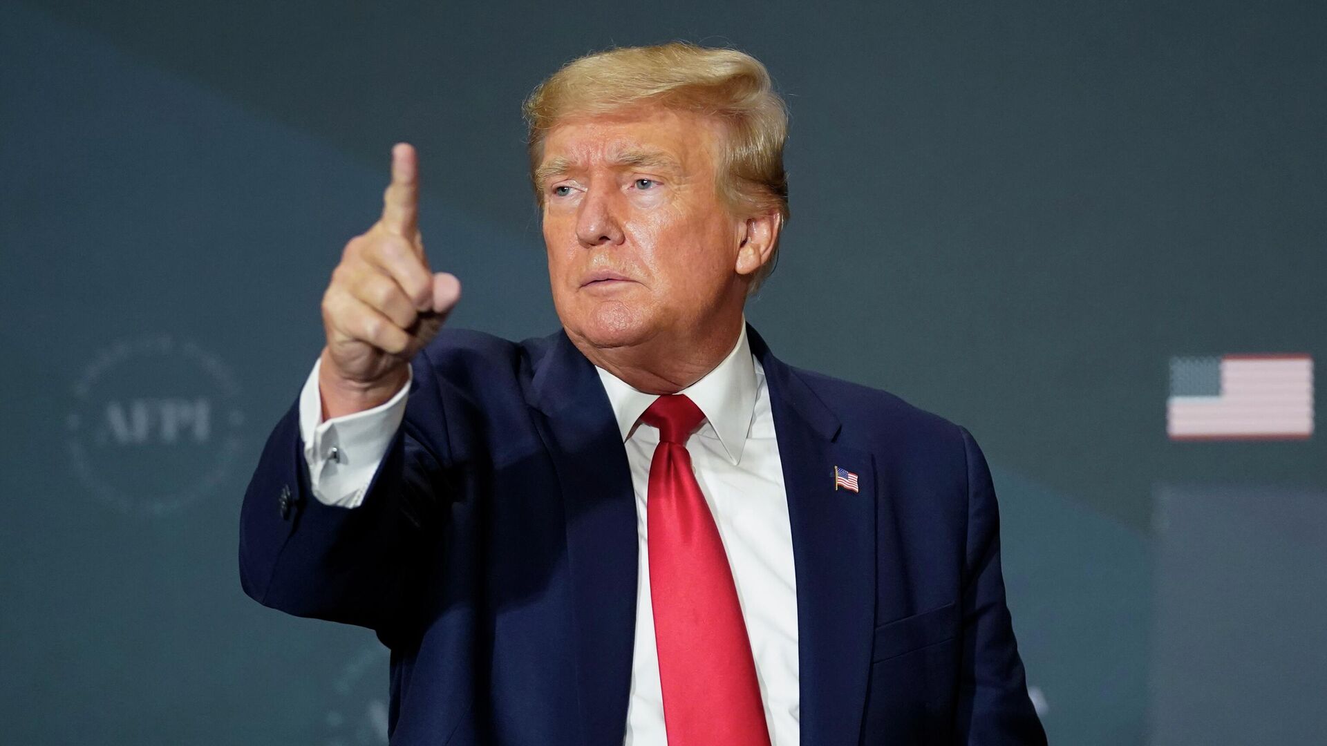 Трамп заявил о неразумности Зеленского в вопросе сделки с Россией