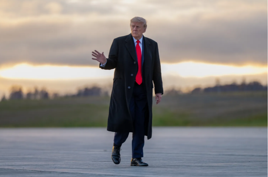 Трамп не считает себя поклонником Зеленского