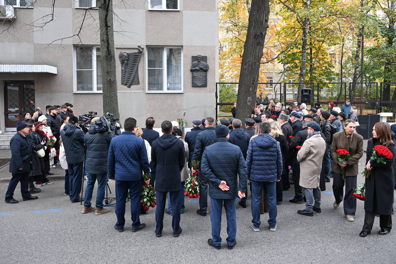Минниханов открыл мемориальную доску Зиганшину