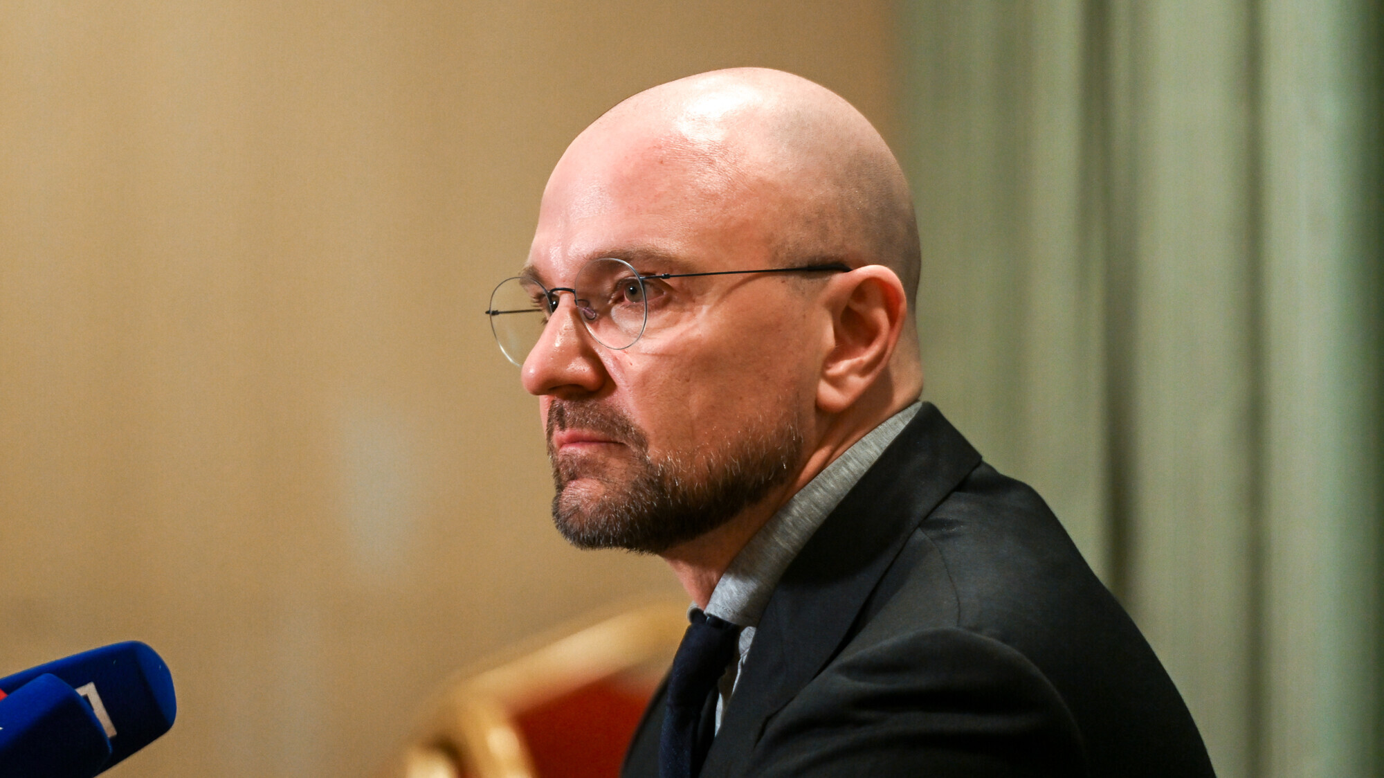 Сихарулидзе призвал мать Костылевой не вмешиваться в работу Плющенко