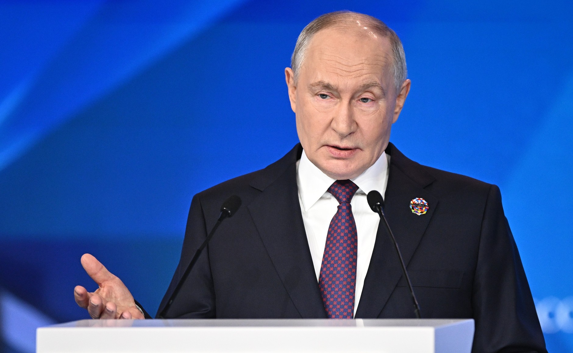 Путин заявил о готовности российских врачей помогать Африке