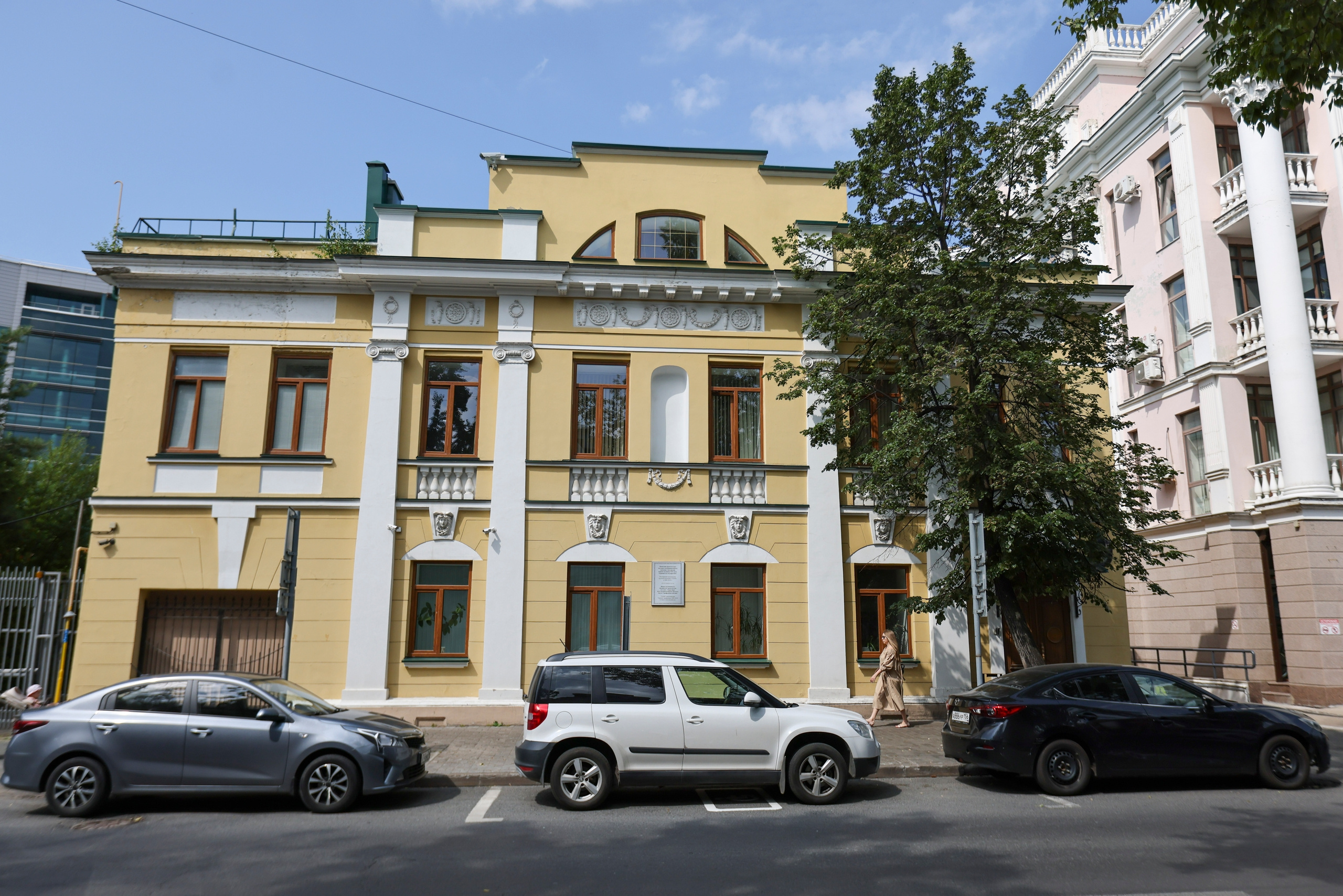 Иван Гущин объяснил, почему бизнес боится брать старинные здания за рубль